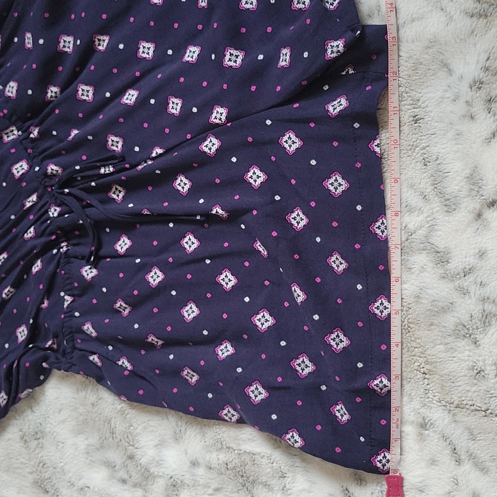 Patterned Romper - Picture 10 of 11